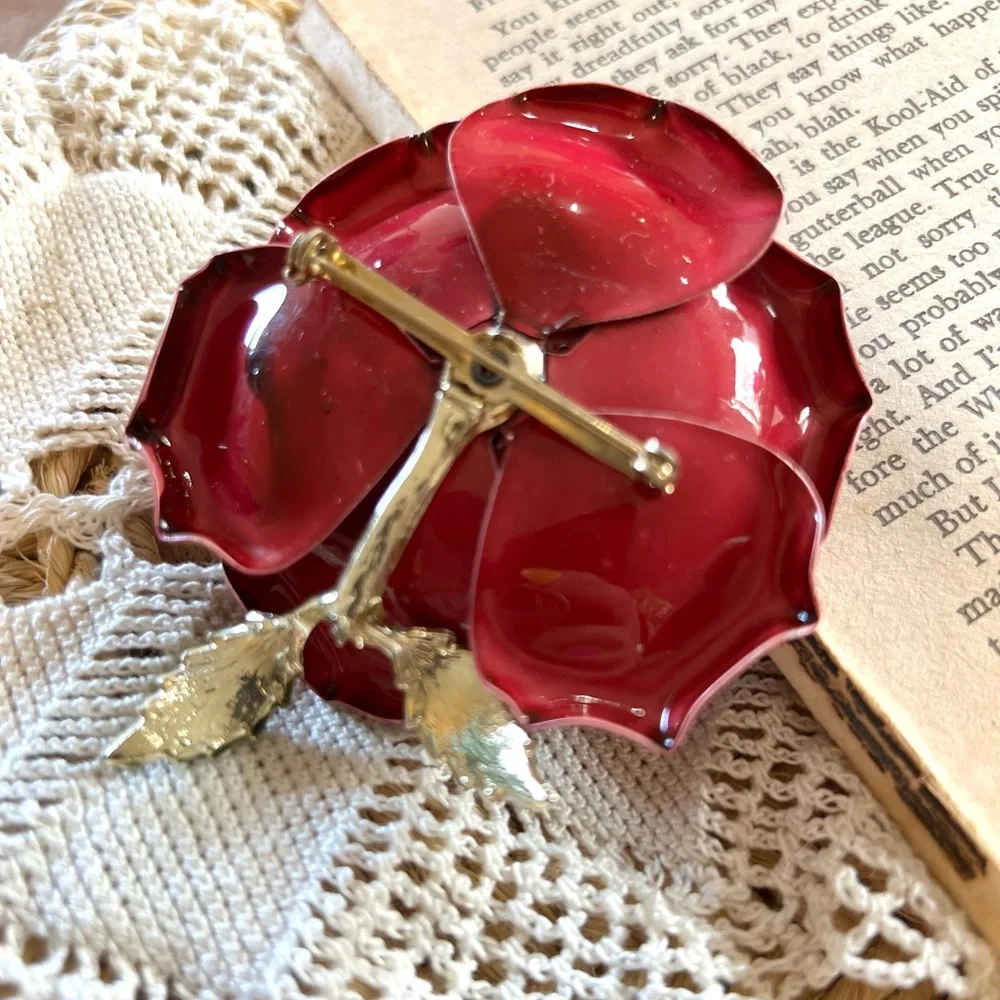 Vintage 3 Dimensional Large Red Rose 🌹 Metal Brooch Pin Mid Century 50’s 60’s